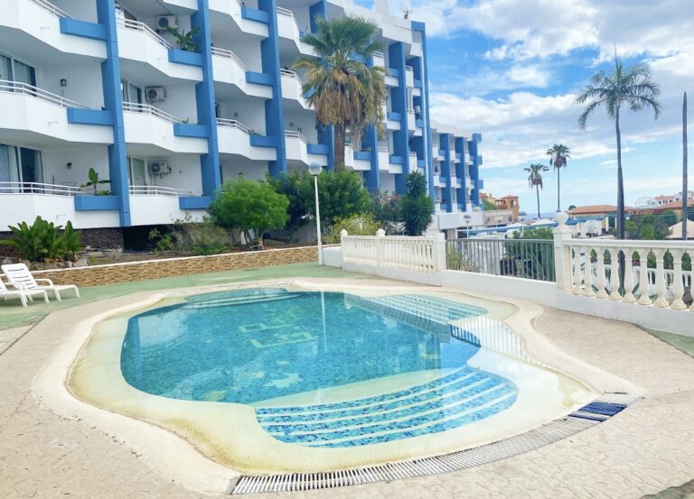 Tenerife apartman Green park gyerekmedence