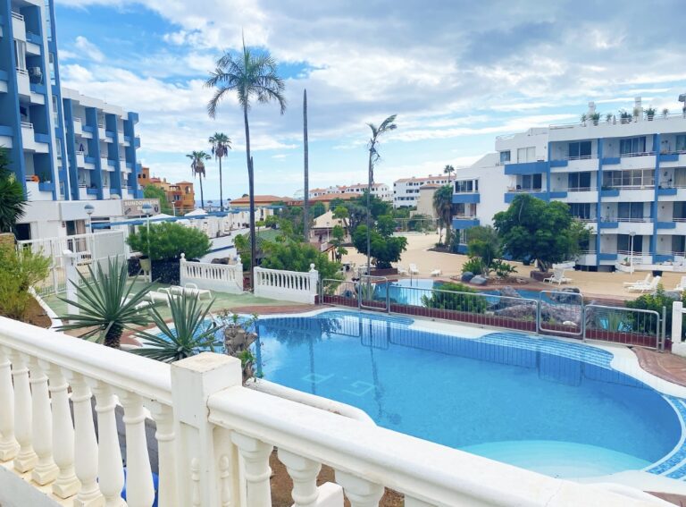 Tenerife Golf del Sur Green Park apartman medencéje óceáni kilátással